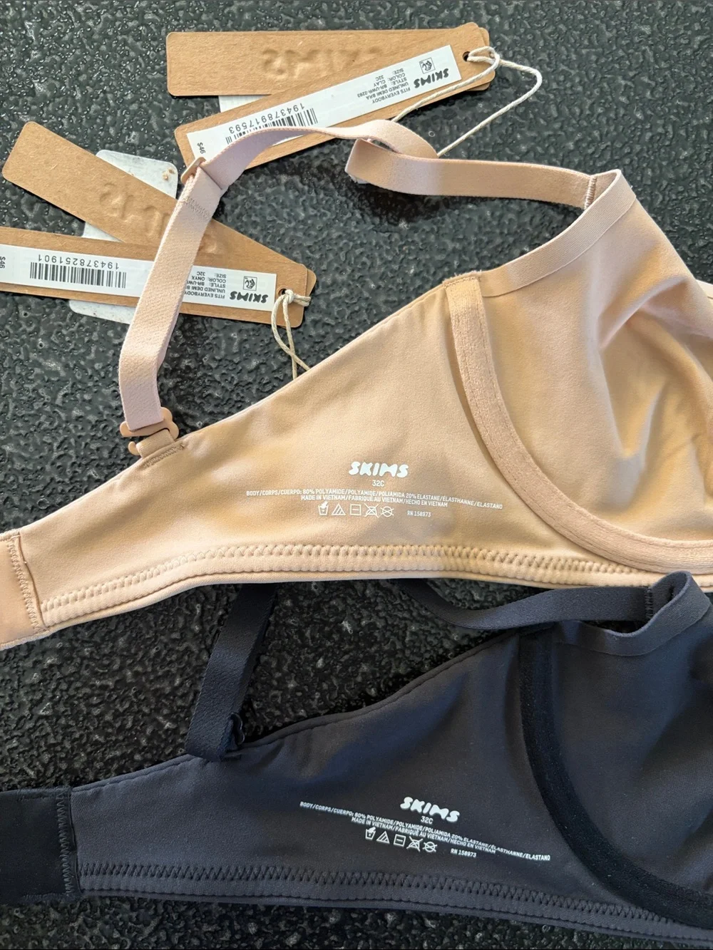 Skims Fits Everybody Unlined Demi Bras - Picture 3 of 3